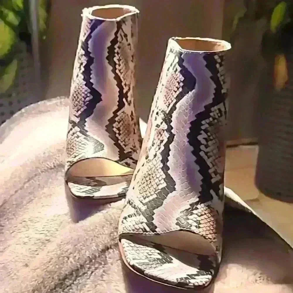 Vince Camuto sandal bootie sz 10 - Picture 2 of 6